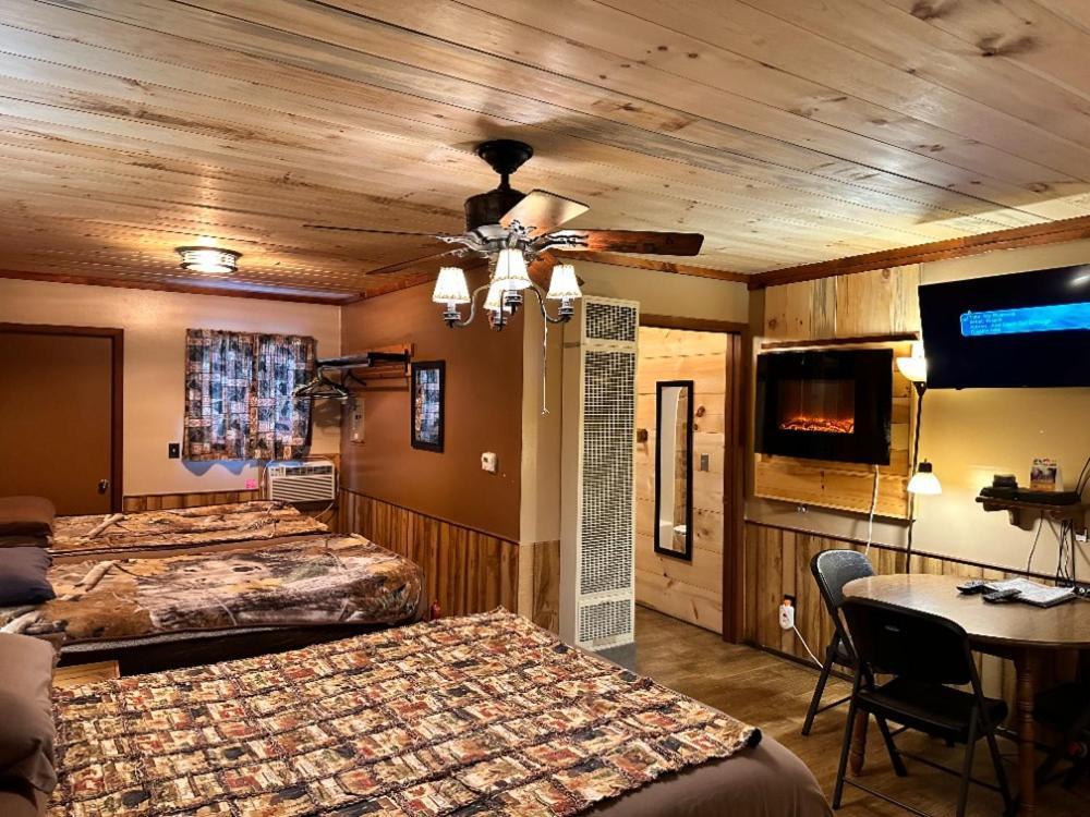 Best Bear Lodge & Campground Irons Exterior foto