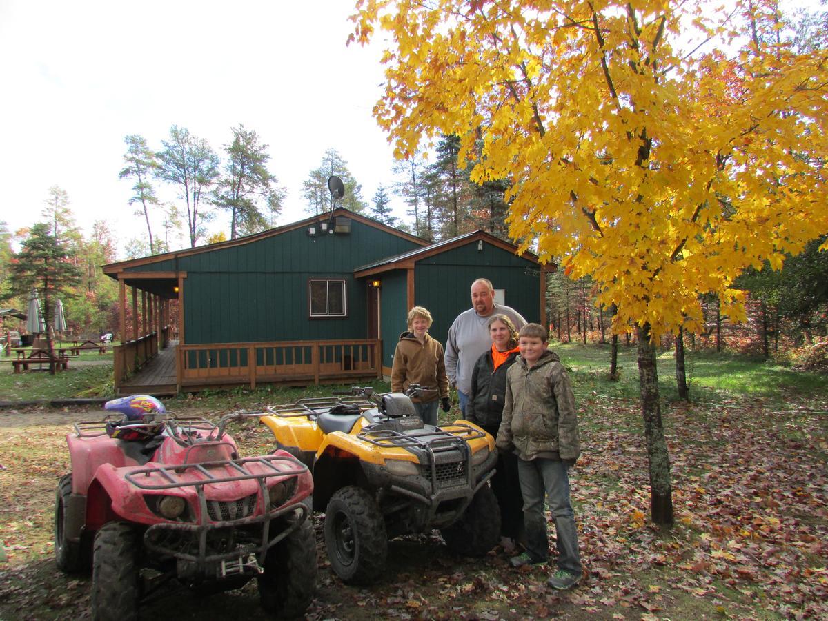 Best Bear Lodge & Campground Irons Exterior foto