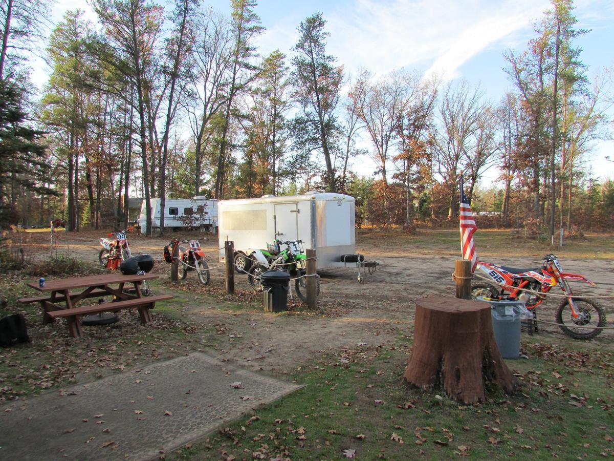 Best Bear Lodge & Campground Irons Exterior foto