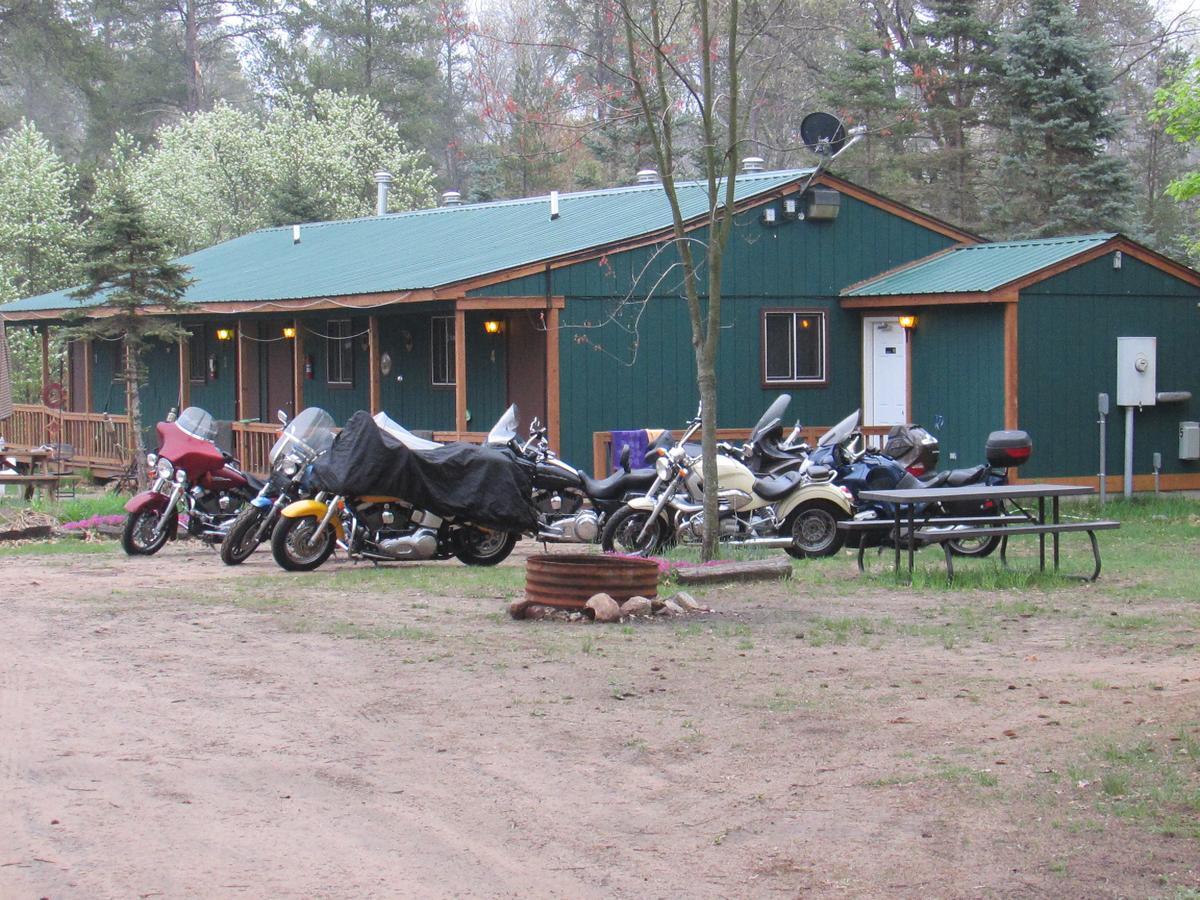 Best Bear Lodge & Campground Irons Exterior foto